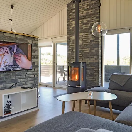 Feriehus Four-bedroom Holiday In Løkken
